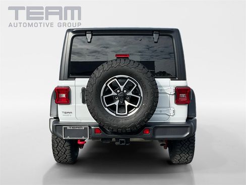 Used 2024 Jeep Wrangler Unlimited Rubicon image 6