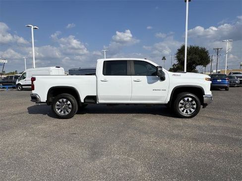 Used 2025 Chevrolet Silverado 2500 LT w/ Safety Package image 2