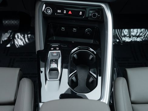 New 2025 Audi Q5 Premium Plus image 13