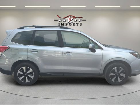 Used 2017 Subaru Forester 2.5i Limited AWD/4WD image 6