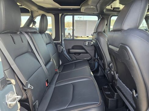 Used 2024 Jeep Wrangler Sahara w/ Safety Group image 12