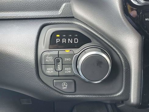 New 2026 RAM 1500 4x4 Crew Cab image 33