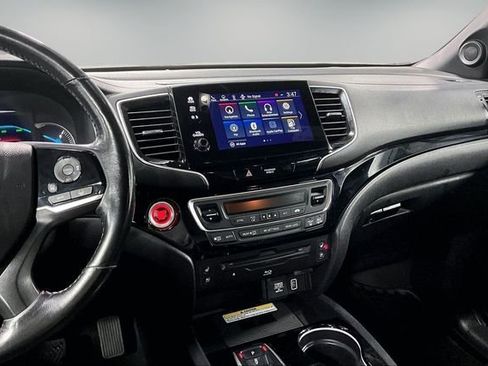 Used 2020 Honda Pilot Black Edition image 11