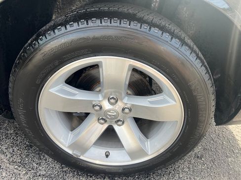 Used 2009 Dodge Challenger R/T image 30