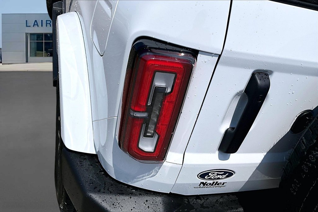 New 2026 Ford Bronco Outer Banks AWD/4WD image 28