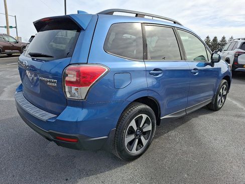 Used 2017 Subaru Forester 2.5i Premium image 7