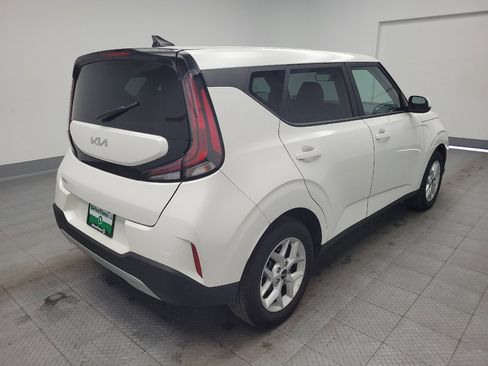 Used 2025 Kia Soul LX w/ LX Technology Package image 9