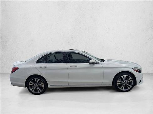 Used 2019 Mercedes-Benz C 300 4MATIC Sedan image 4