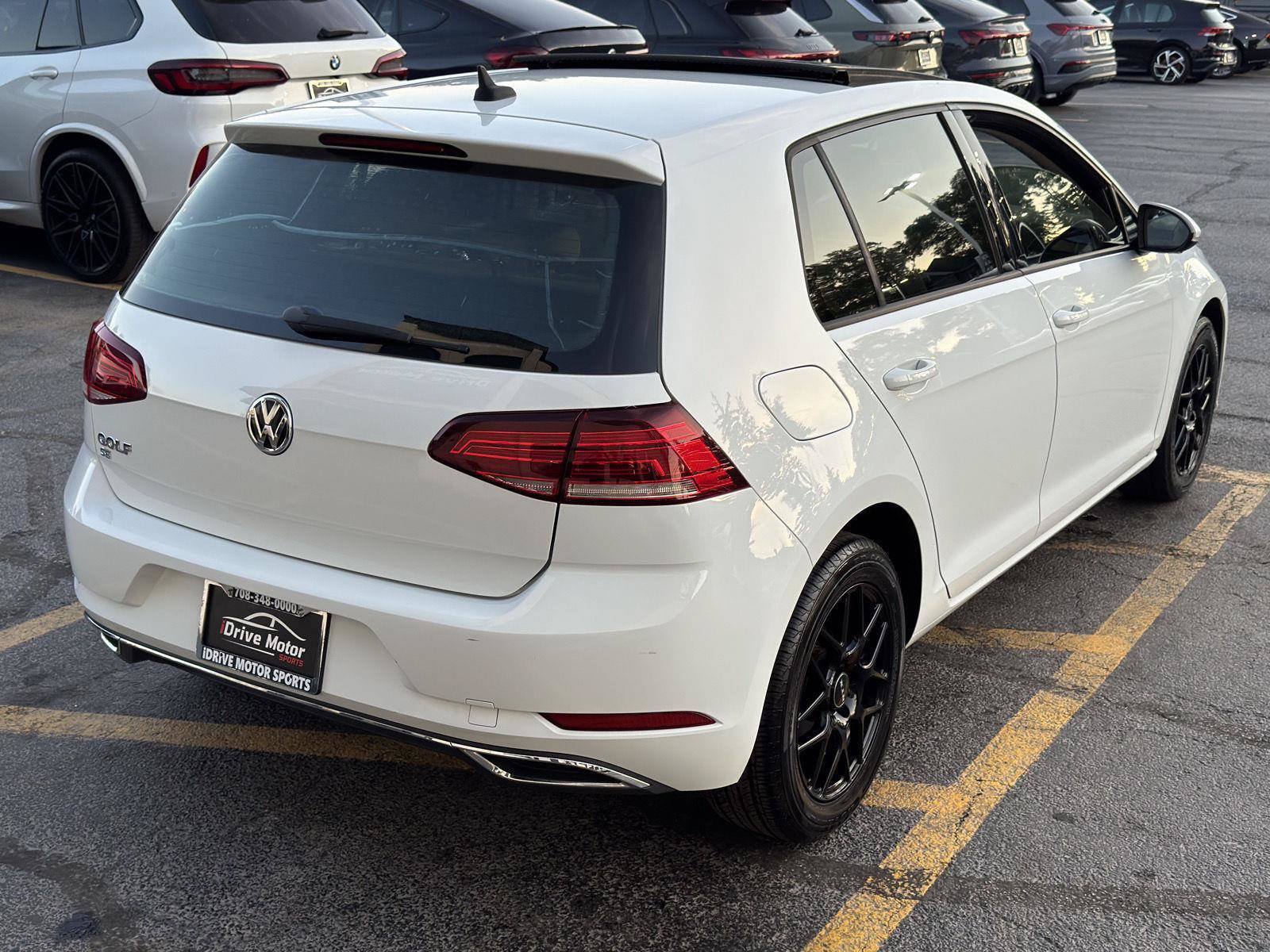 Used 2019 Volkswagen Golf 4-Door FWD image 10