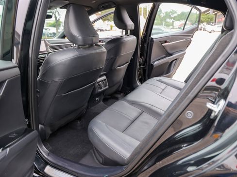 Used 2025 Toyota Camry XSE FWD image 37