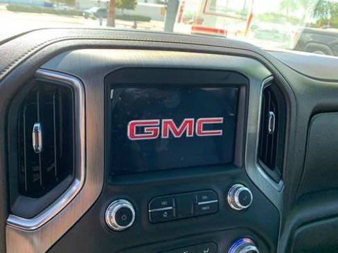 Used 2022 GMC Sierra 2500 Denali AWD/4WD image 31