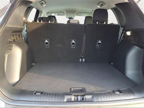 Used 2020 Ford Escape SE image 11
