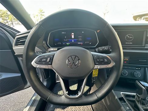 Used 2023 Volkswagen Jetta Sport image 16