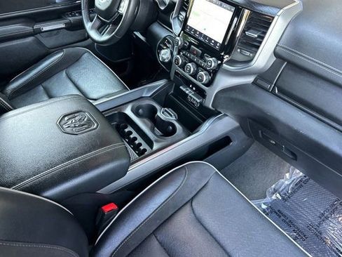 Used 2024 RAM 1500 Laramie image 15