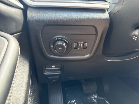 New 2025 Jeep Grand Cherokee Limited w/ Luxury Tech Group II image 14