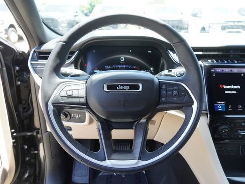 Used 2023 Jeep Grand Cherokee Limited w/ Luxury Tech Group II RWD image 27