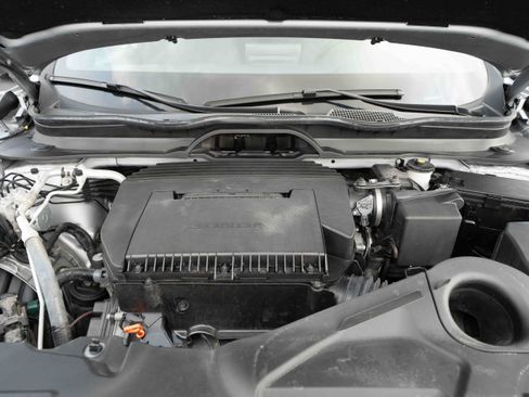 Used 2025 Honda Pilot TrailSport image 32
