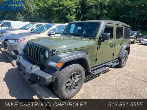 Used 2024 Jeep Wrangler Unlimited Sport AWD/4WD image 1