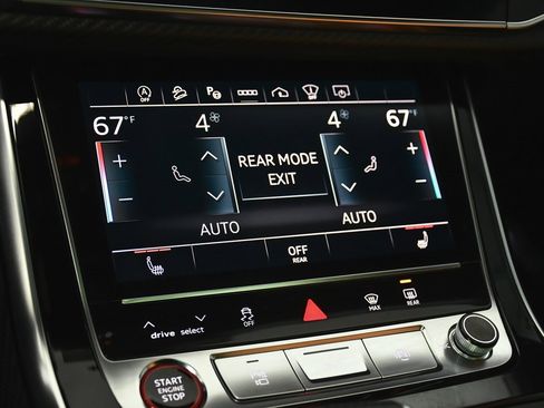 Used 2024 Audi RS Q8 w/ Black Optic Package image 46