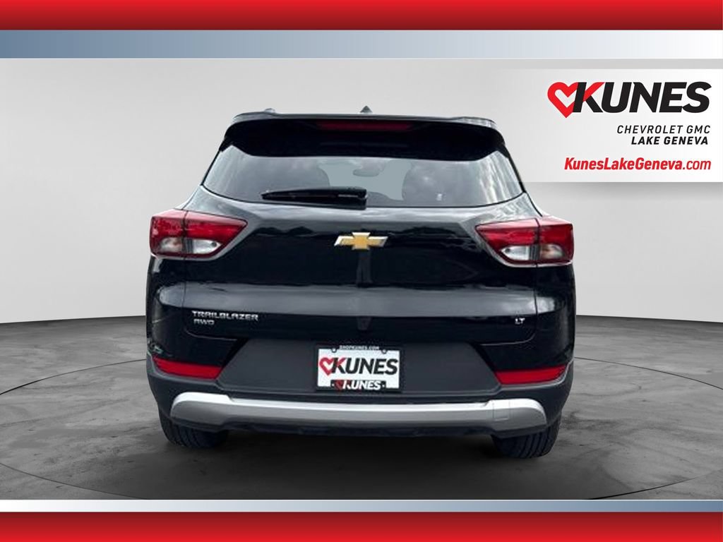 Used 2025 Chevrolet TrailBlazer LT AWD/4WD image 7