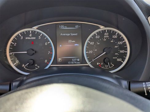 Used 2017 Nissan Sentra SV image 28