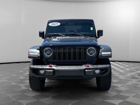 Used 2025 Jeep Wrangler Unlimited Rubicon w/ Steel Bumper Group AWD/4WD image 8