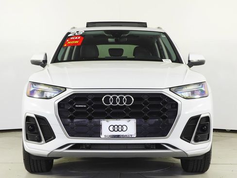 Used 2023 Audi Q5 2.0T Premium w/ Convenience Package image 3