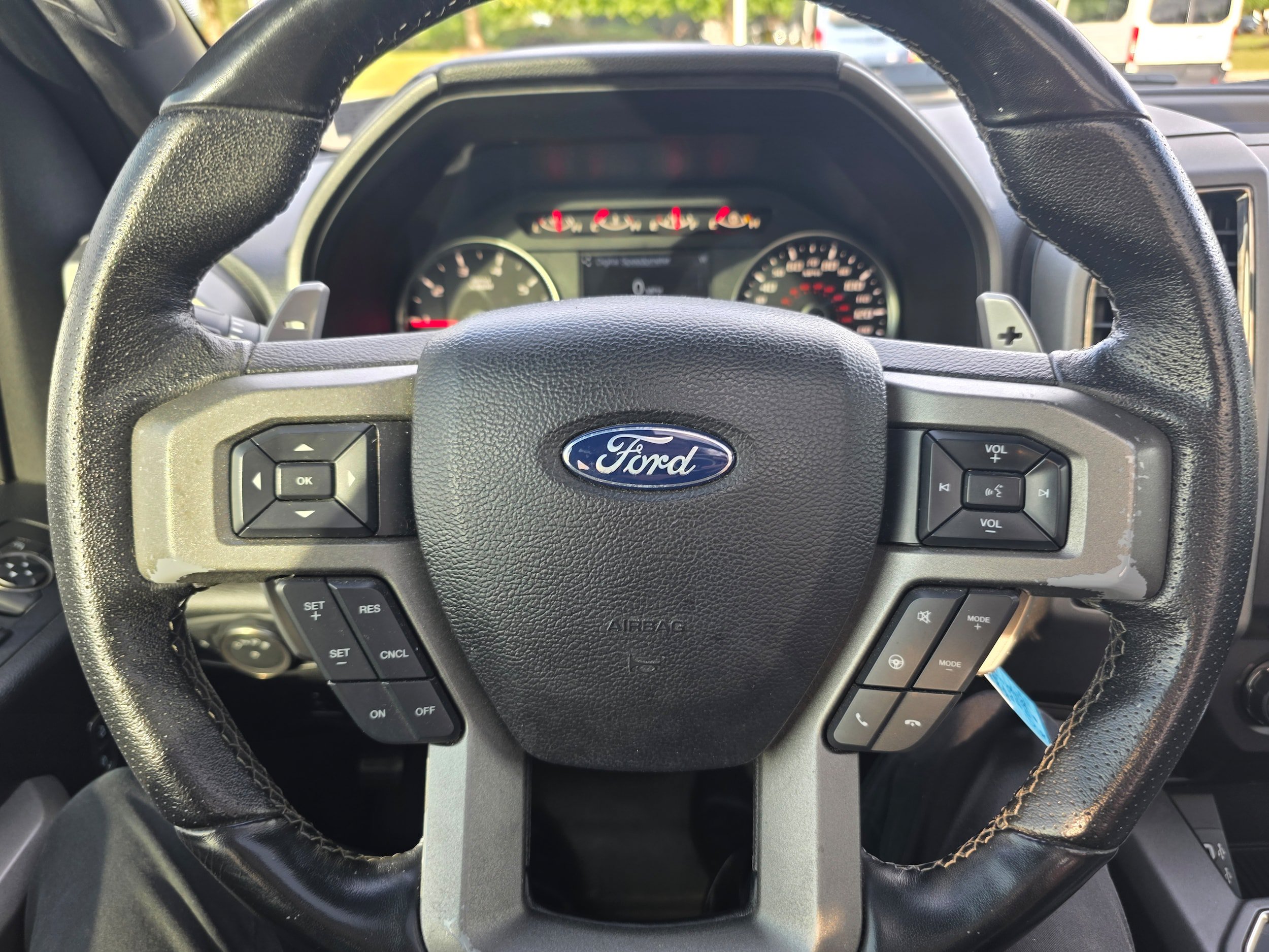 Used 2018 Ford F150 Raptor w/ Equipment Group 801A Mid AWD/4WD image 14