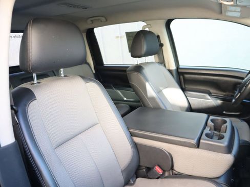 Used 2019 Nissan Titan S w/ S Utility Package image 54