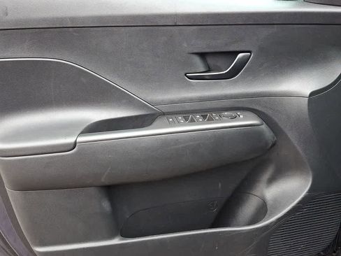 Used 2025 Hyundai Kona SEL image 12