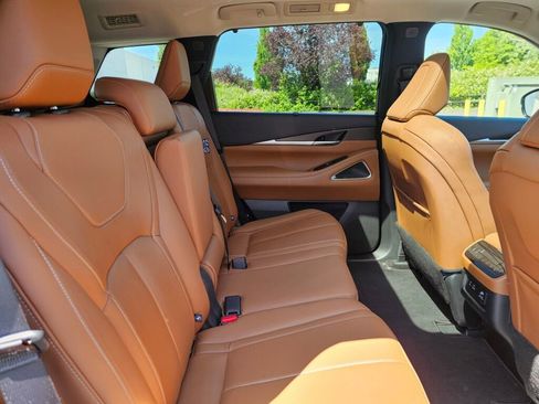Used 2023 INFINITI QX60 Sensory w/ Vision Package AWD/4WD image 15