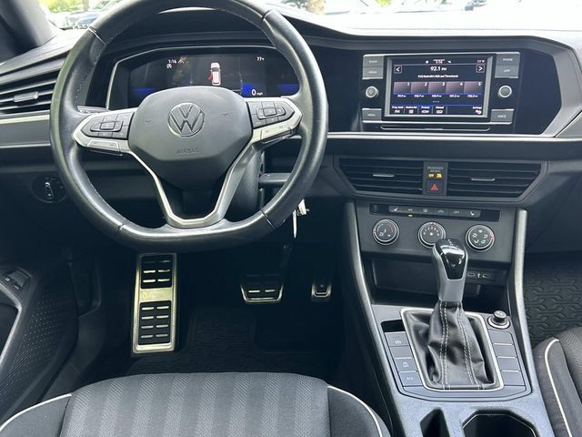 Used 2024 Volkswagen Jetta Sport FWD image 19