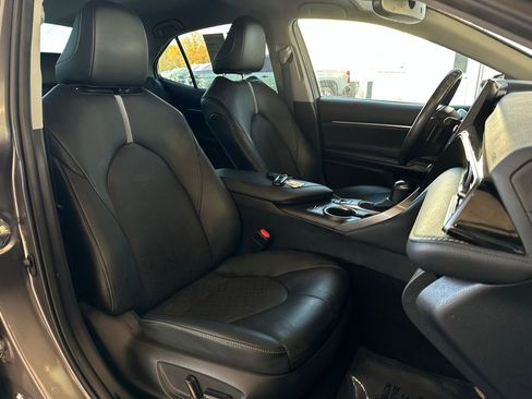 Used 2021 Toyota Camry XSE w/ Cold Weather Package image 17