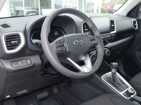 New 2026 Hyundai Venue SEL FWD image 33