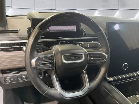 Used 2024 GMC Sierra EV Denali image 13