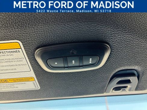 Used 2023 Jeep Gladiator Sport AWD/4WD image 32