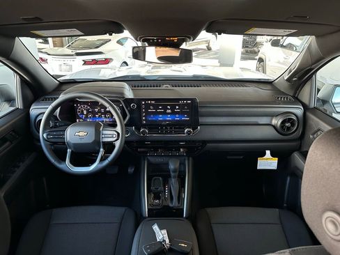 New 2026 Chevrolet Colorado W/T image 19