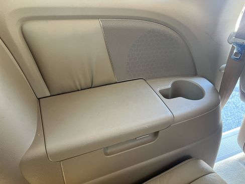 Used 2005 Honda Odyssey EX-L image 31