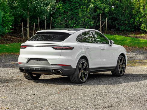 Used 2021 Porsche Cayenne Coupe AWD/4WD image 8