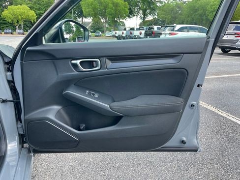 Used 2025 Honda Civic Sport image 29