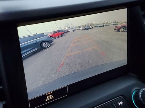 Certified 2022 GMC Acadia AT4 w/ Preferred Package image 25