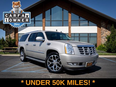 Used 2008 Cadillac Escalade ESV AWD image 1