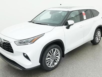 New 2026 Toyota Highlander Platinum