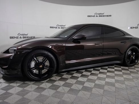 Used 2023 Porsche Taycan RWD image 9