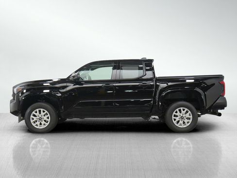 Used 2024 Toyota Tacoma SR AWD/4WD image 2