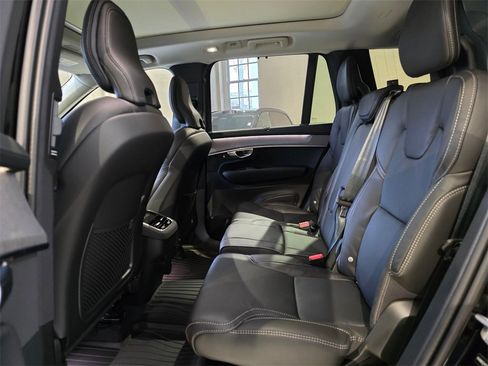 New 2026 Volvo XC90 B6 Ultra w/ Protection Package image 15