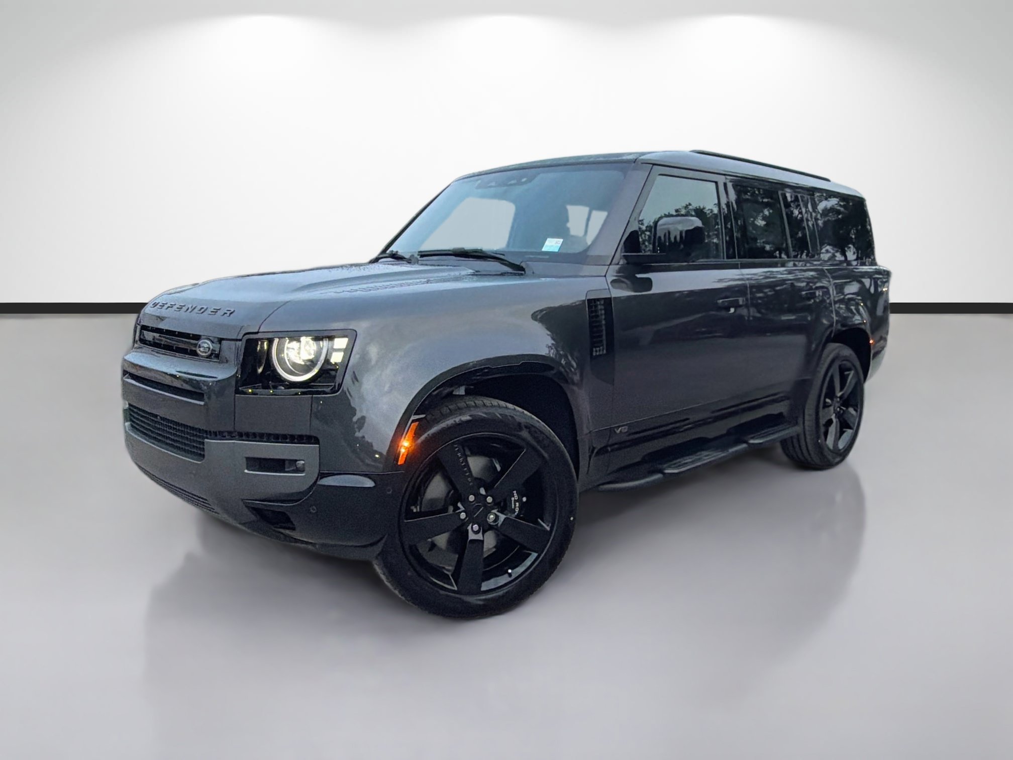 New 2026 Land Rover Defender 130 V8 AWD/4WD image 1