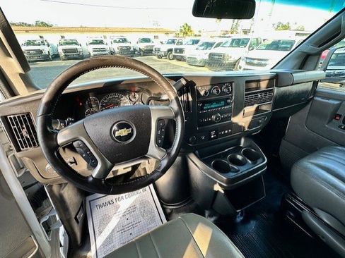 Used 2018 Chevrolet Express 2500 w/ Driver Convenience Package image 16