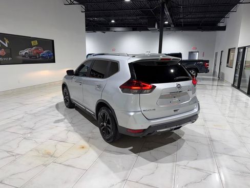 Used 2019 Nissan Rogue SL FWD image 12