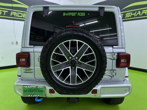 Used 2024 Jeep Wrangler High Altitude AWD/4WD image 8
